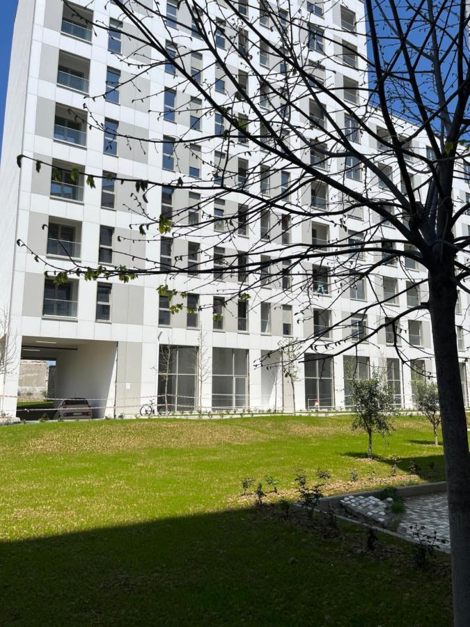Comfy Nest Apartment- Free Parking Тирана Екстер'єр фото