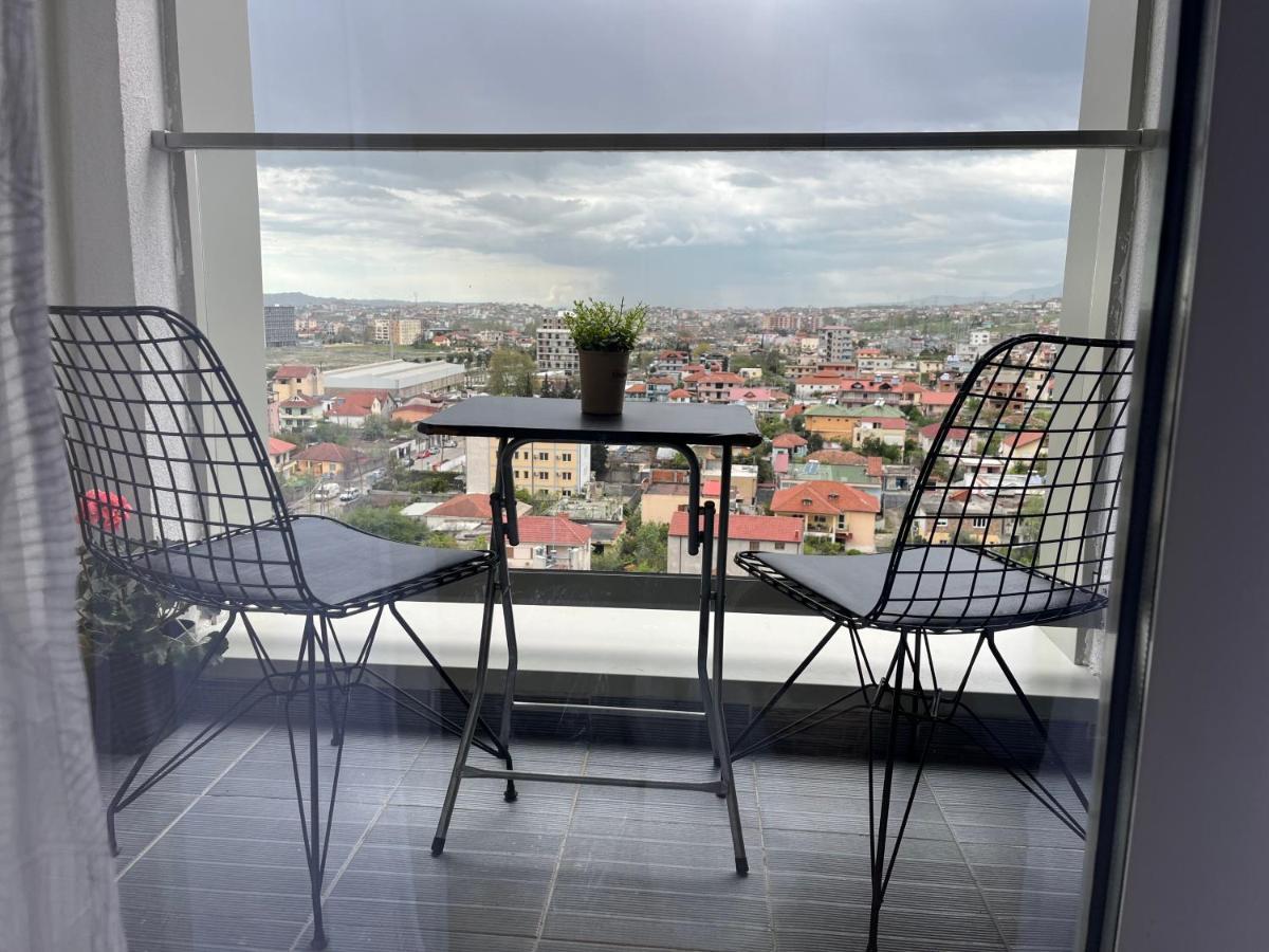 Comfy Nest Apartment- Free Parking Тирана Екстер'єр фото
