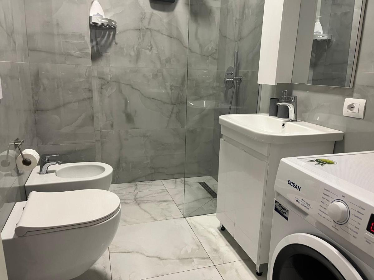 Comfy Nest Apartment- Free Parking Тирана Екстер'єр фото
